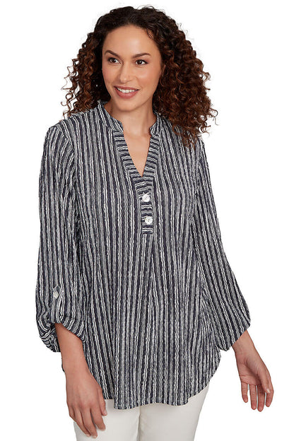 Stripe Right Roll Sleeve Crinkle Top